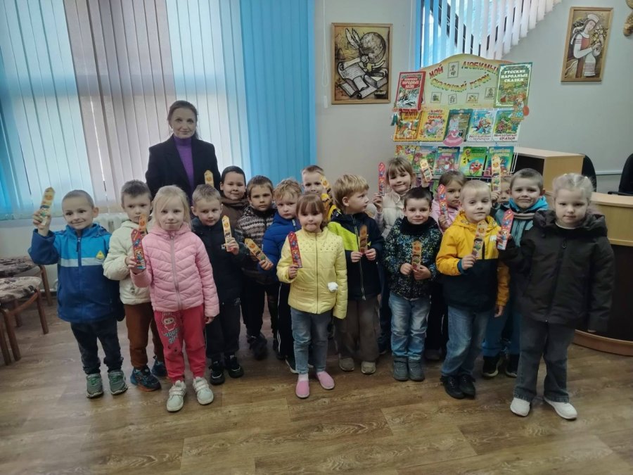Экскурсия в библиотеку 